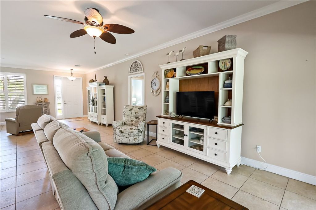 640 Gossamer Wing Way, Sebastian, FL 32958 Photo