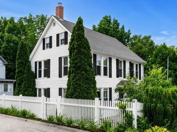 17 Cliff Street, Somersworth, NH 03878