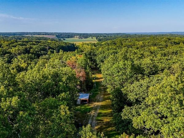 145 Eagle Ridge Lane, Winfield, MO 63389