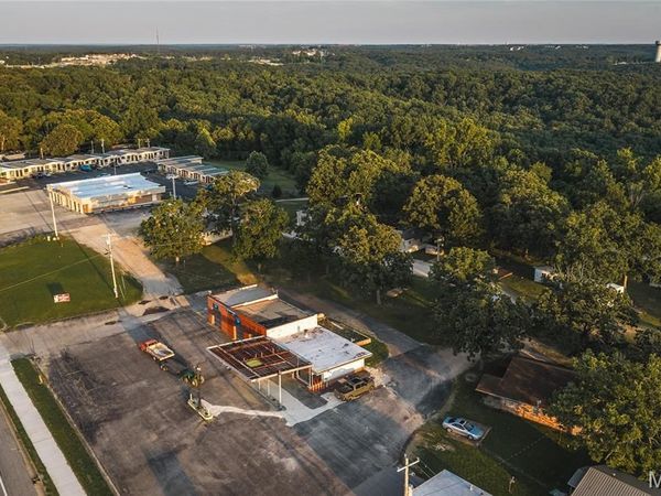 515 Old Route 66 , St Robert, MO 65584
