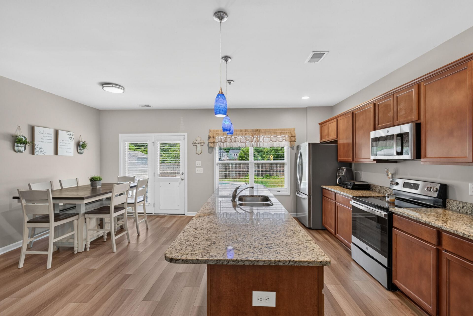 268 Torslanda Lane Photo 6