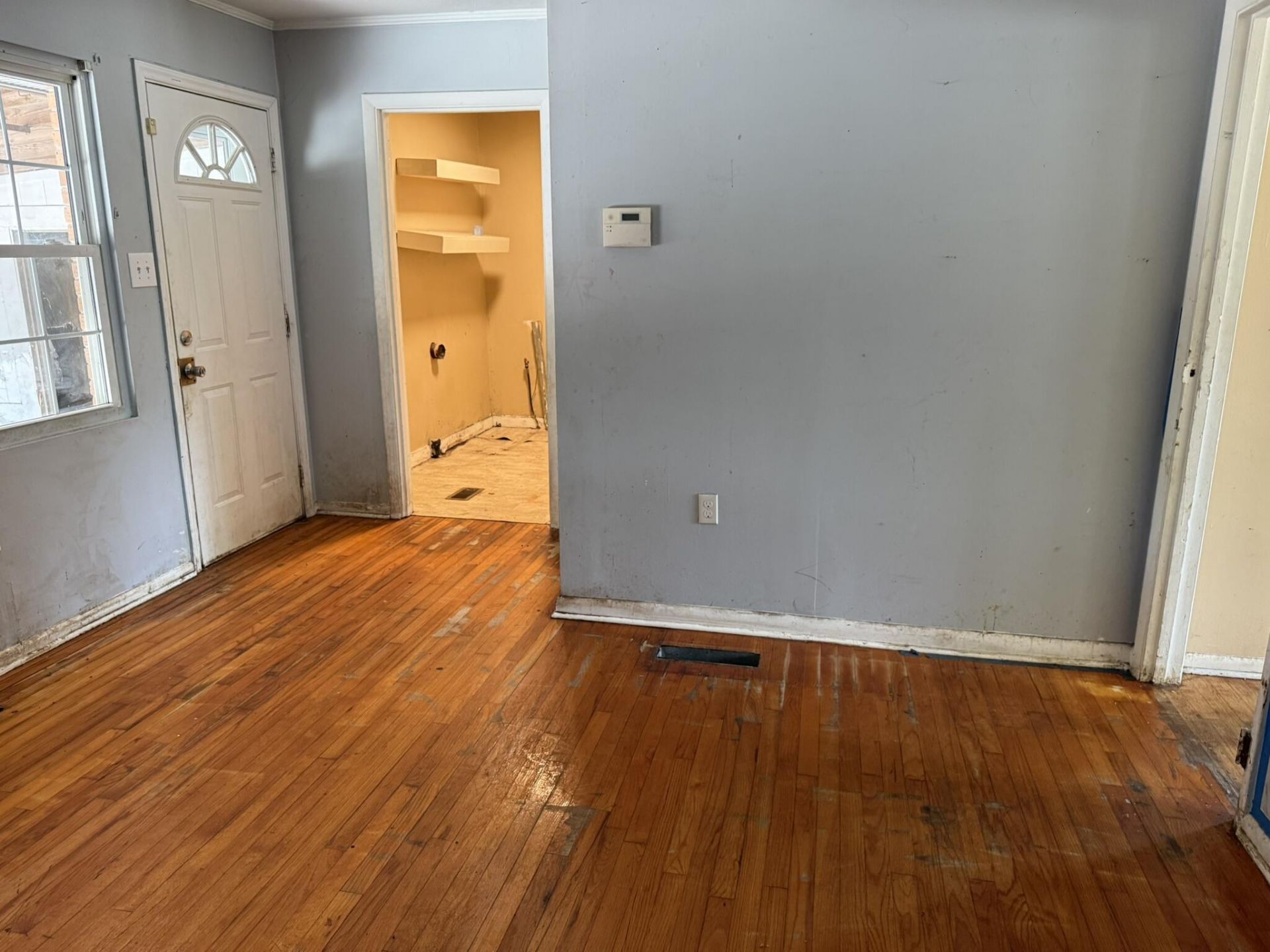 945 Latimore Street Photo 14