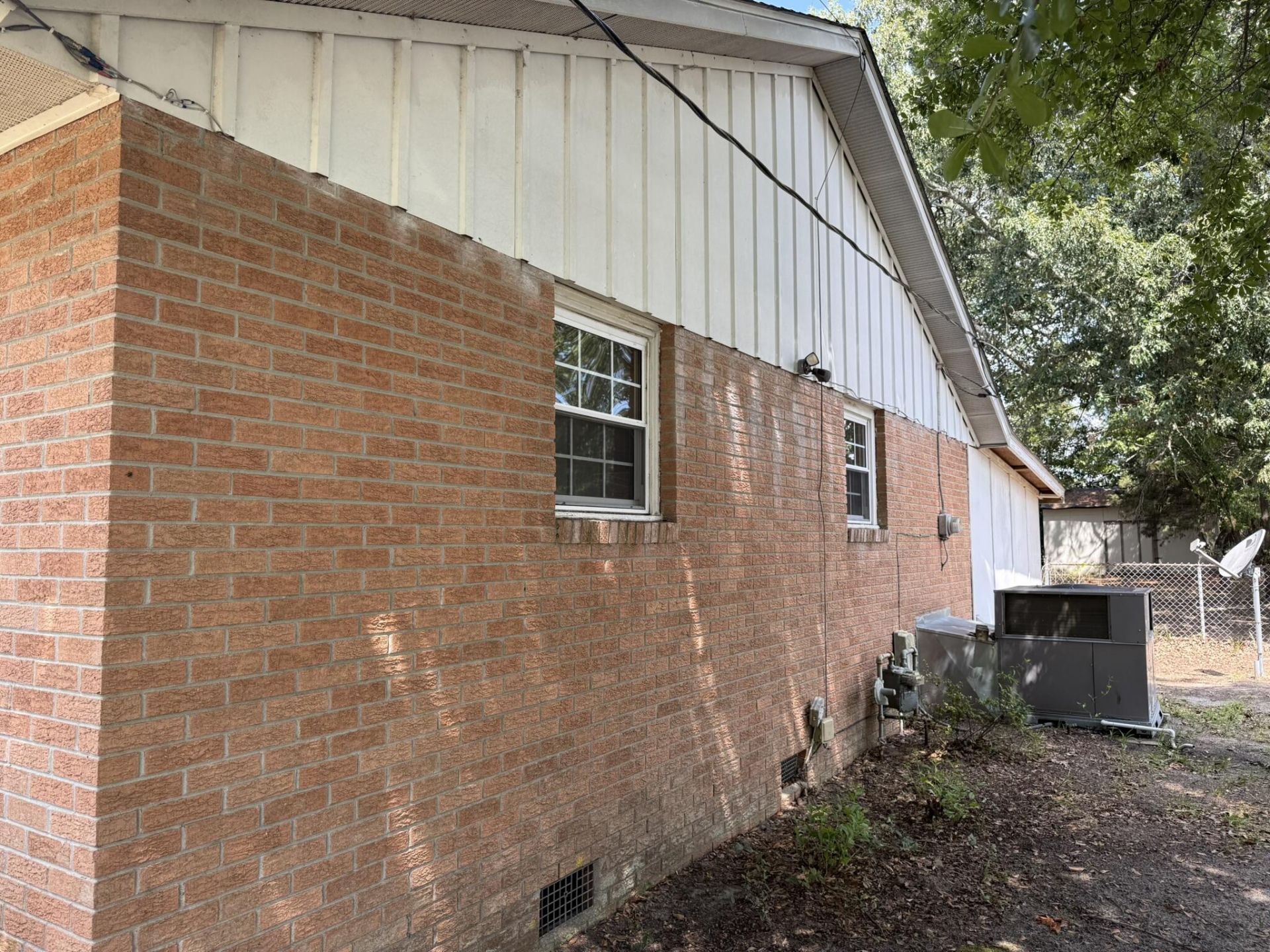945 Latimore Street Photo 3