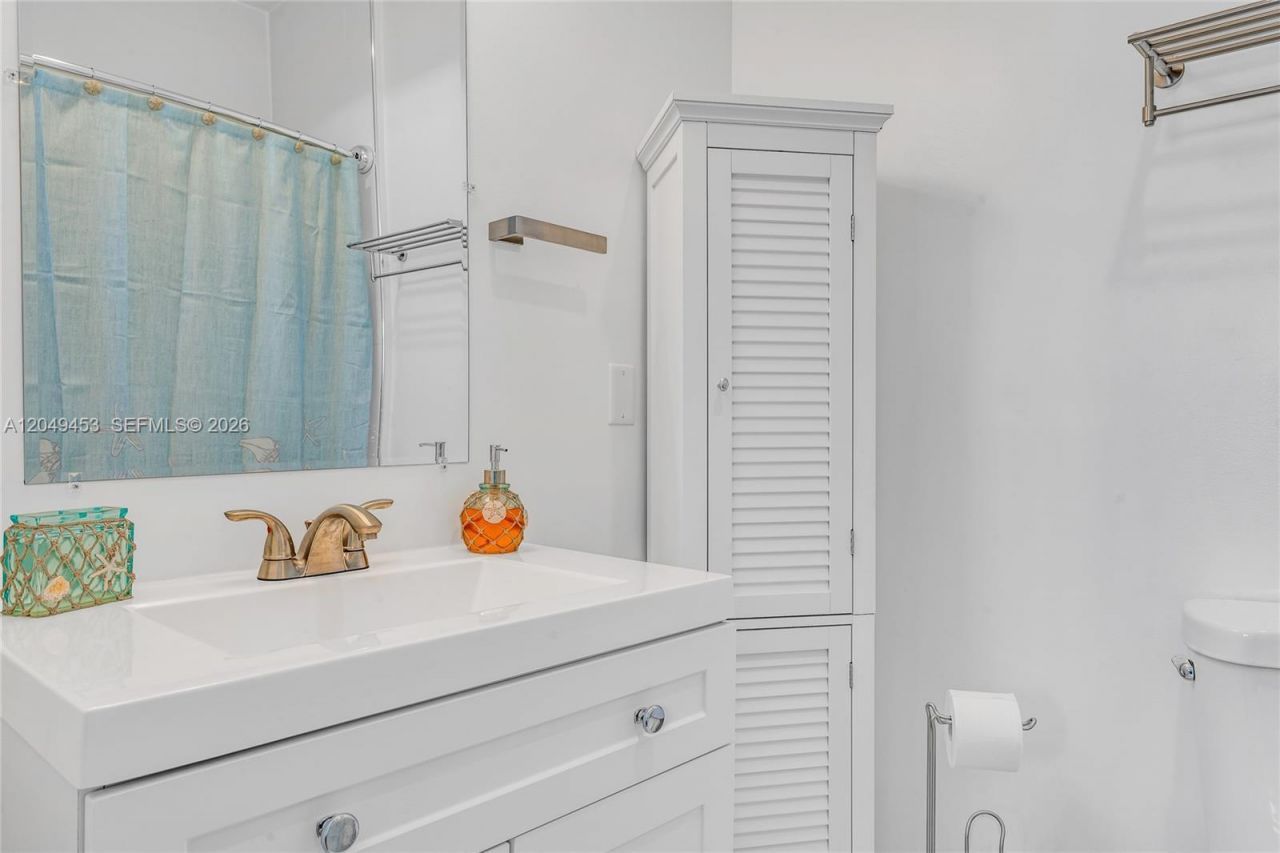 501 E Ocean Dr, Unit 28, Key Colony, FL 33051 Photo
