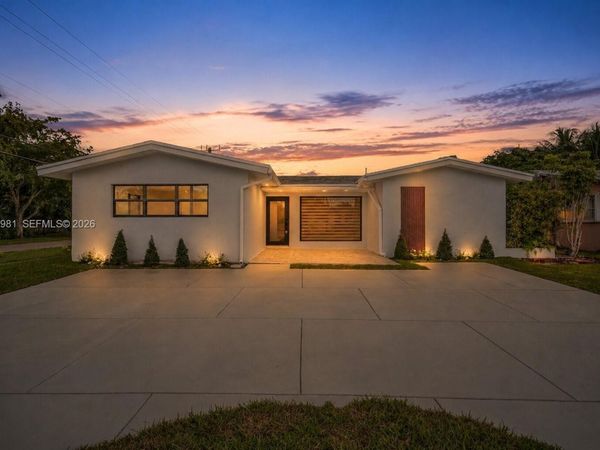 1900 N 48th Ave, Hollywood, FL 33021