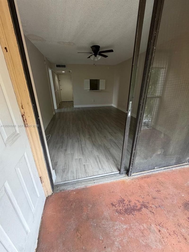 14421 N Kendall Dr , Unit 412M, Miami, FL 33186 Photo