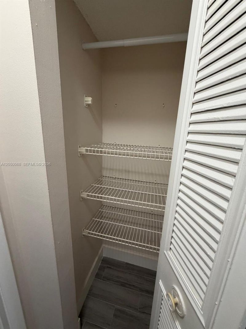 14421 N Kendall Dr , Unit 412M, Miami, FL 33186 Photo