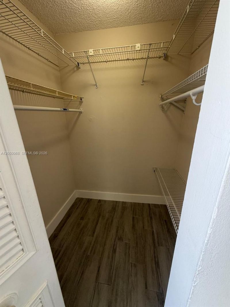 14421 N Kendall Dr , Unit 412M, Miami, FL 33186 Photo