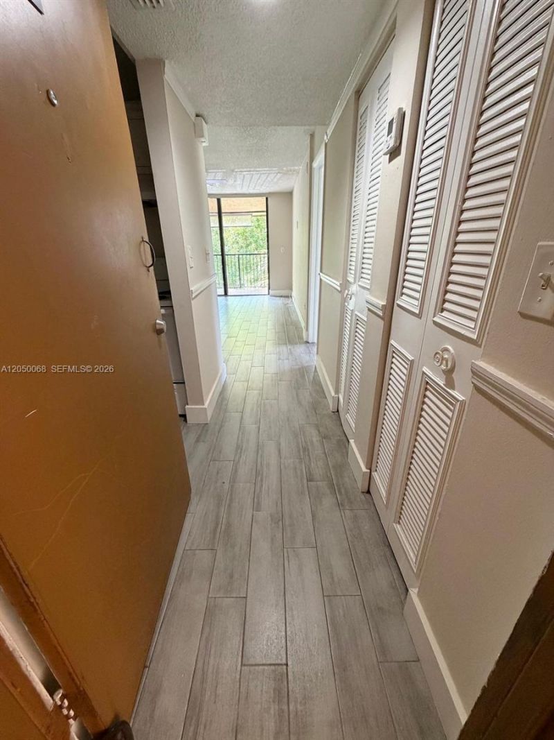 14421 N Kendall Dr , Unit 412M, Miami, FL 33186 Photo