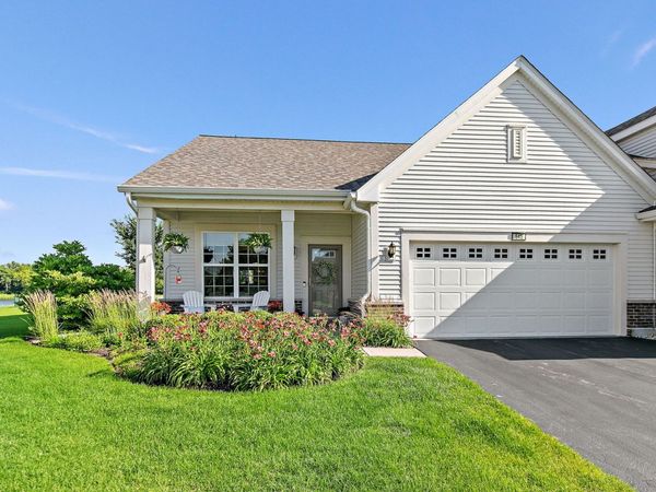 545 Autumn Circle , Pingree Grove, IL 60140