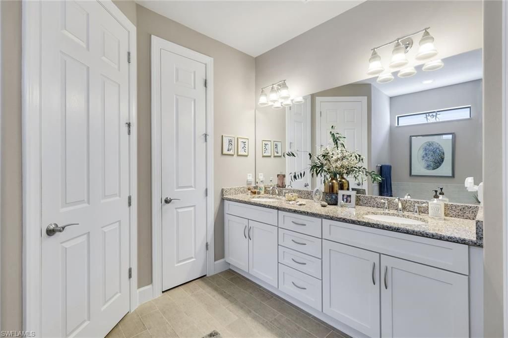 16345 Camden Lakes Cir , Naples, FL 34110 Photo