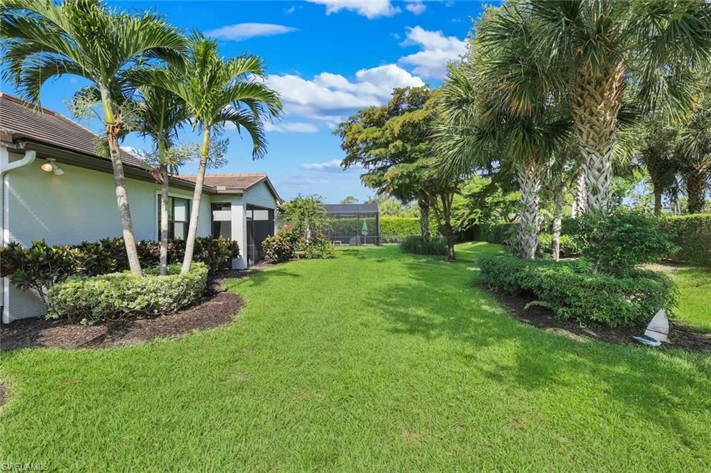 16345 Camden Lakes Cir , Naples, FL 34110 Photo