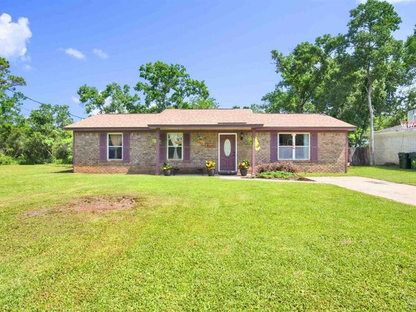 8230 Tempest Dr, Pensacola, FL 32506