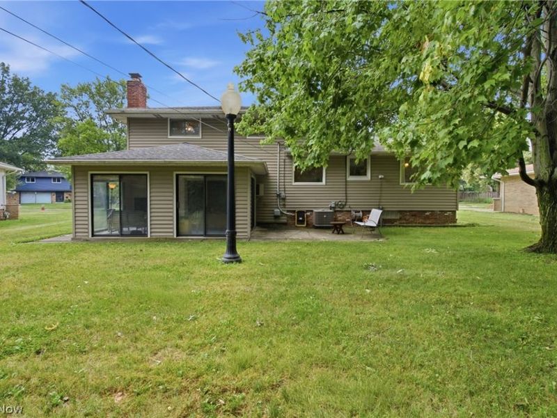 1351 N Circle View Drive, Seven Hills, OH 44131 Photo 19