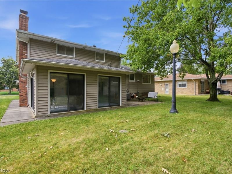 1351 N Circle View Drive, Seven Hills, OH 44131 Photo 20