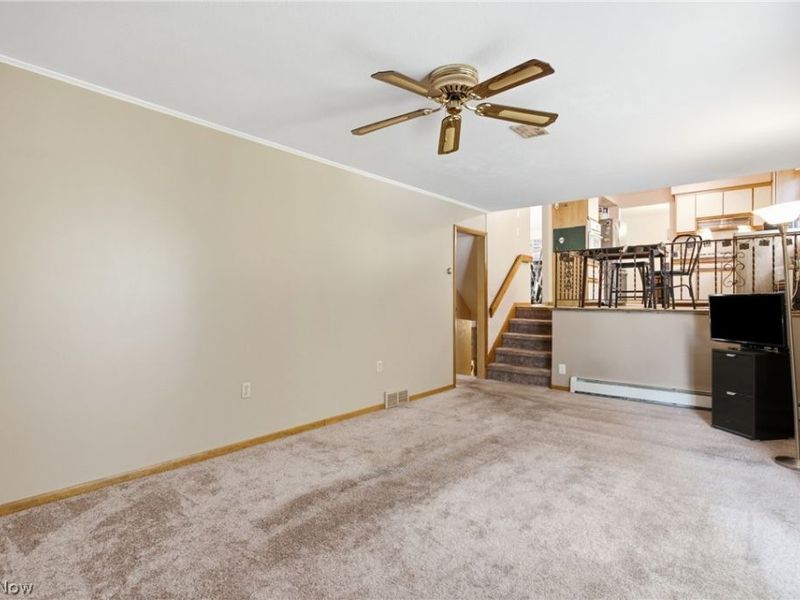 1351 N Circle View Drive, Seven Hills, OH 44131 Photo 8
