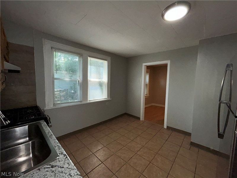 1764 E 33rd Street, Cleveland, OH 44114 Photo 28