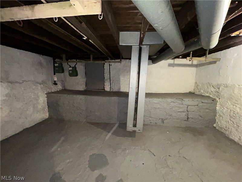 1764 E 33rd Street, Cleveland, OH 44114 Photo 34