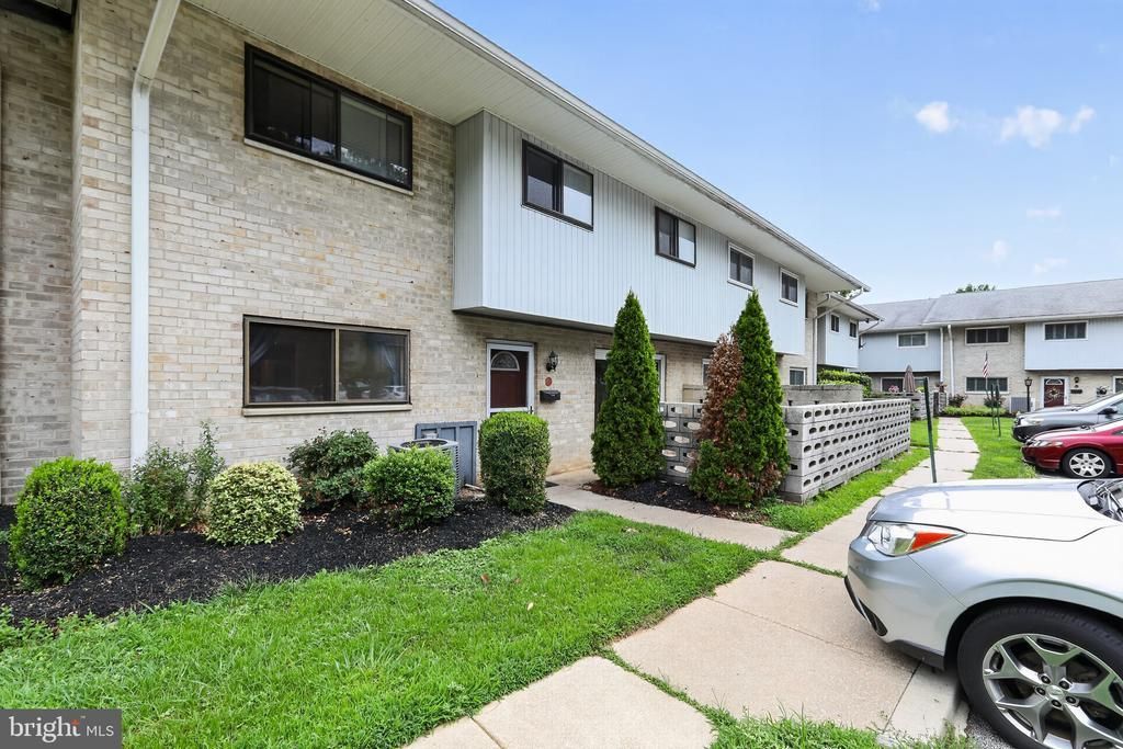 1518 MANLEY ROAD, WEST CHESTER, PA 19382