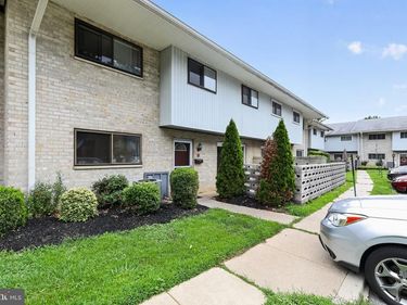 1518 MANLEY ROAD, Unit B-33, WEST CHESTER, PA 19382