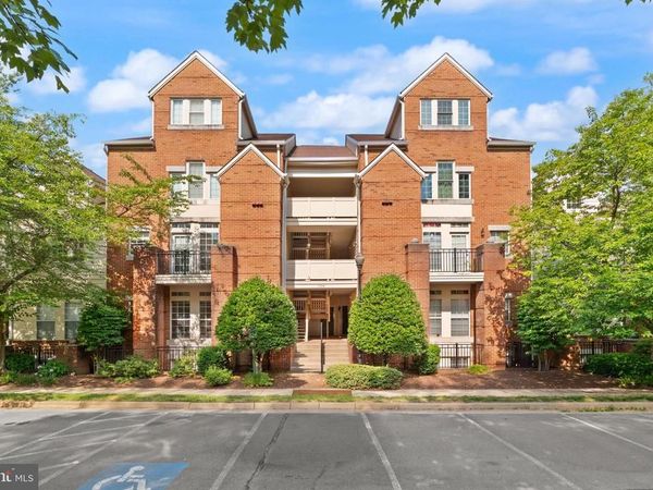 1324 GARDEN WALL CIRCLE, Unit B, RESTON, VA 20194