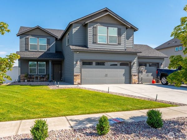 4211 W Heaverlo Drive , Moses Lake, WA 98837