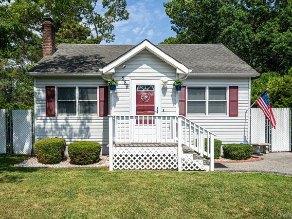 289 McKinley Drive , Mastic Beach, NY 11951