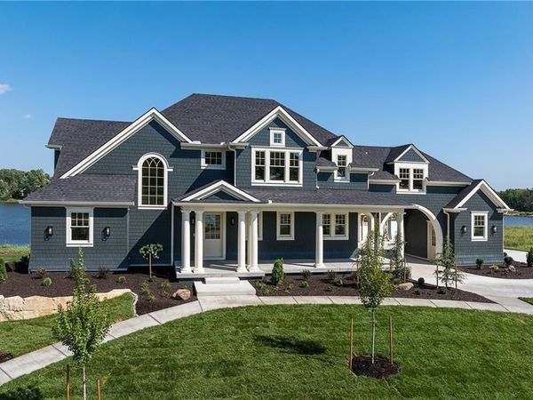 1201 SW Corinthian Lane, Lee's Summit, MO 64081