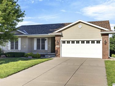 12525 S 217th Street, Gretna, NE 68028