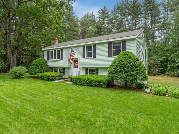 8 Rocky Hill Road, Litchfield, NH 03052