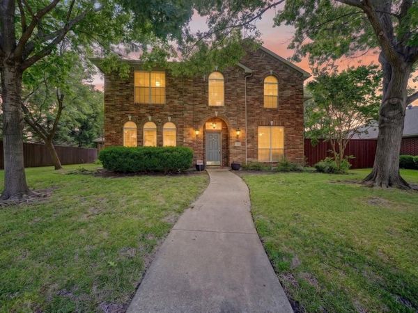 905 Hampstead Drive, Mesquite, TX 75181