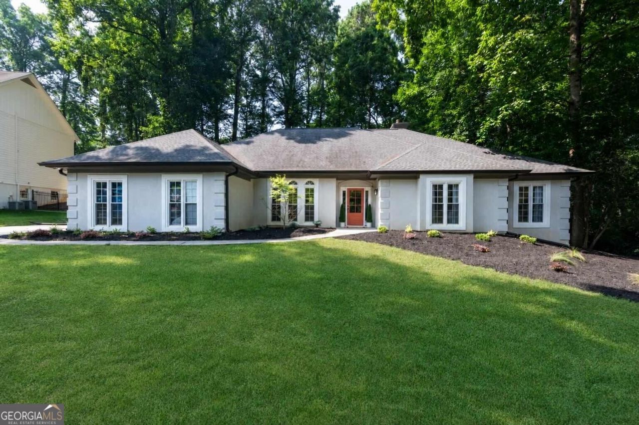5662 Creekside Drive, Peachtree Corners, GA 30092 Main Photo