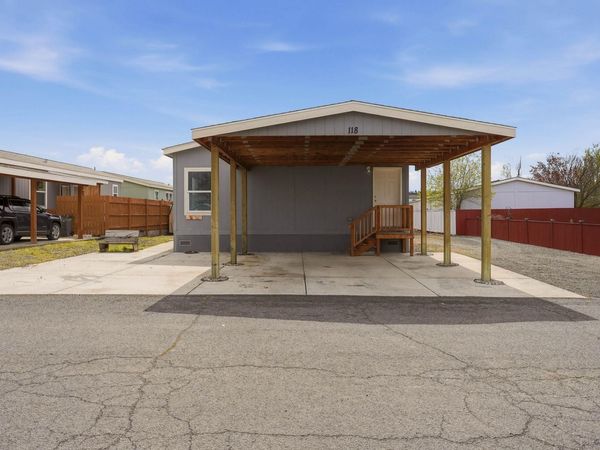 10510 W Richland Rd, Cheney, WA 99004