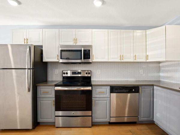 909 Reinli ST, Unit 142, Austin, TX 78751