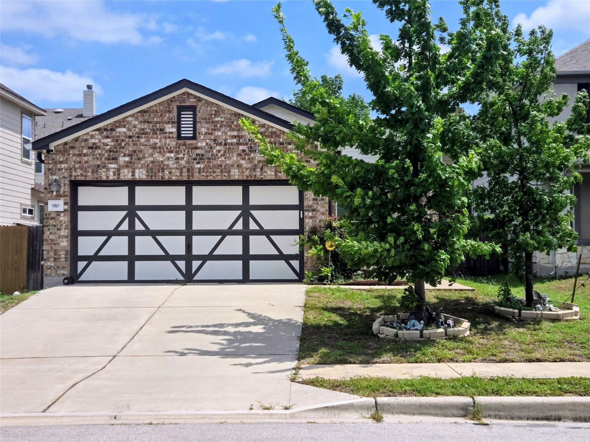 910 Solitude Dr, Pflugerville, TX 78660 Main Photo