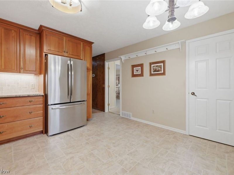 992 Fireside Drive, Brunswick, OH 44212 Photo 12