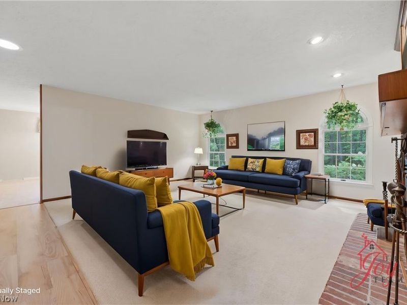 992 Fireside Drive, Brunswick, OH 44212 Photo 5