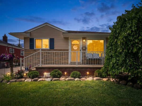 665 Park Avenue, Lincoln Park, MI 48146
