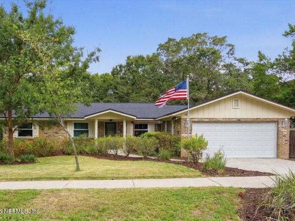 1564 OAK RIDGE Drive W, Jacksonville, FL 32225
