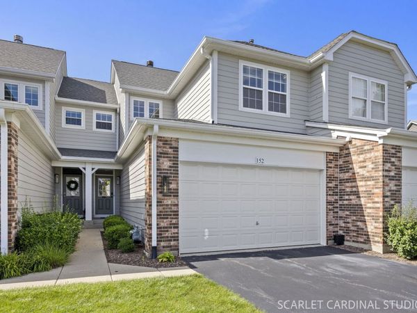 152 Tanglewood Drive , Glen Ellyn, IL 60137