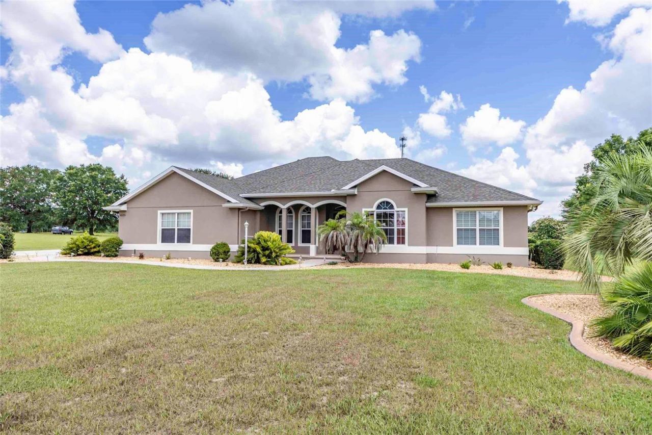 4520 County Road 121d Road , Wildwood, FL 34785 Main Photo