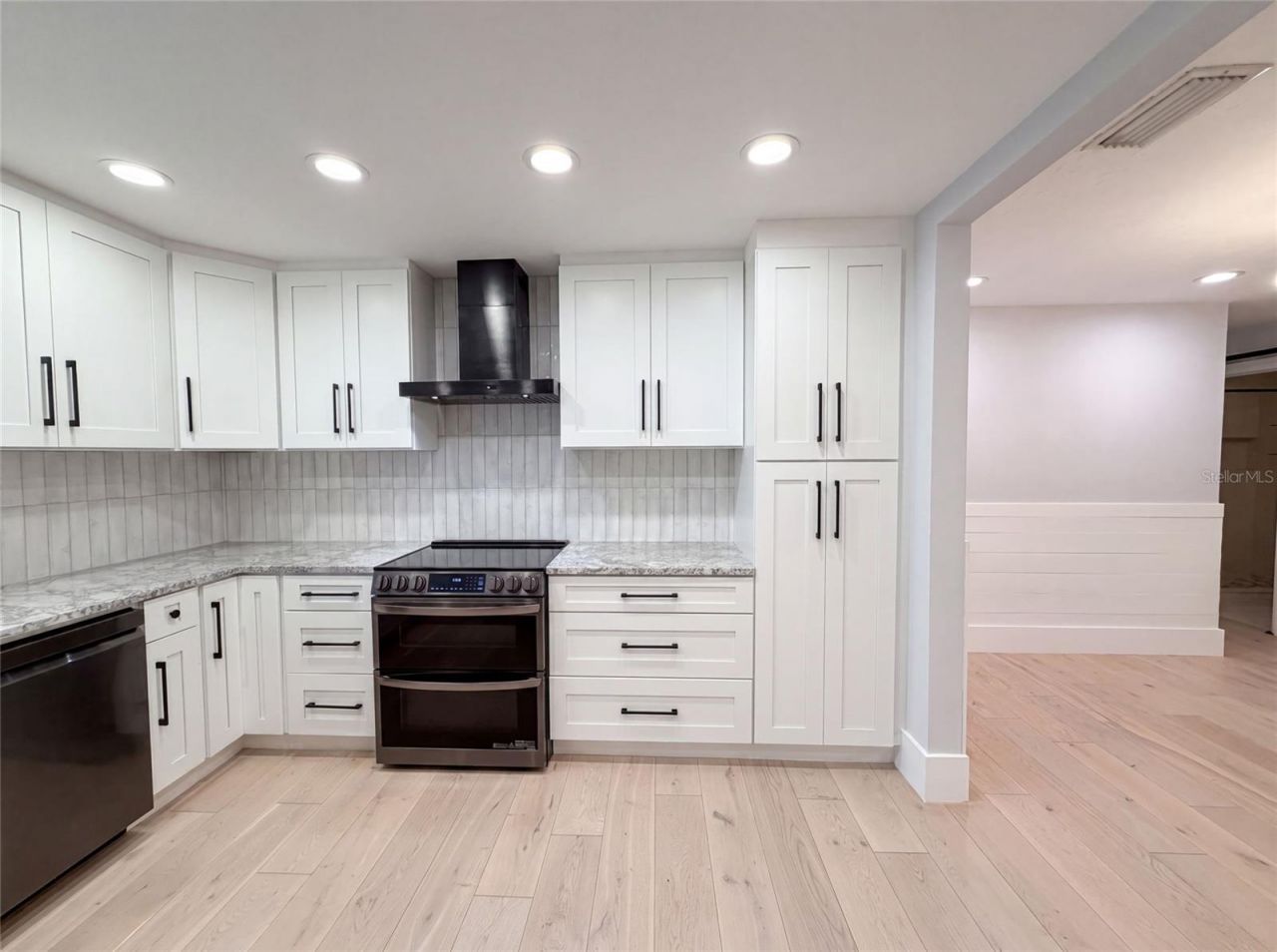 8028 Conservatory Circle, Sarasota, FL 34243 Photo