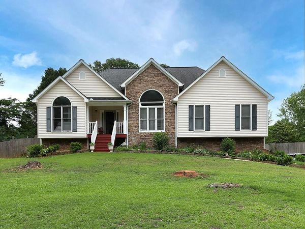 726 Morningside Drive , Hiram, GA 30141