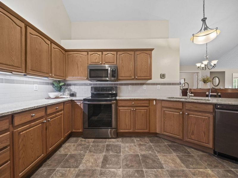 217 Stonegate Loop , Pataskala, OH 43062 Photo 16