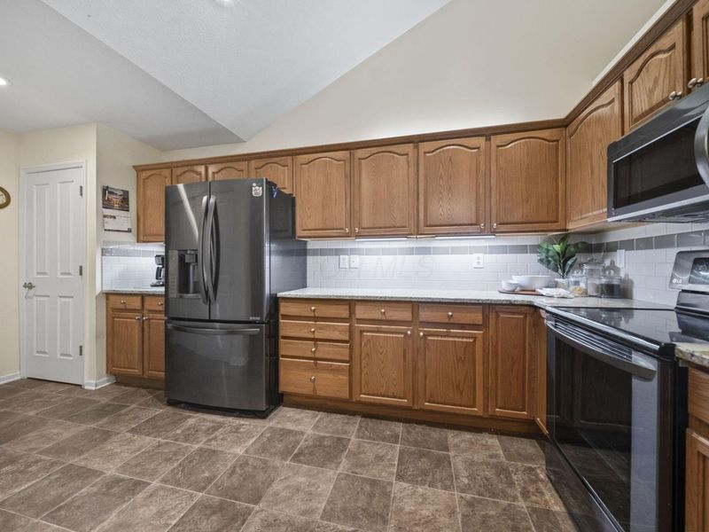 217 Stonegate Loop , Pataskala, OH 43062 Photo 17