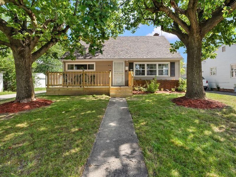 913 Weldon Avenue, Columbus, OH 43224 Photo 2