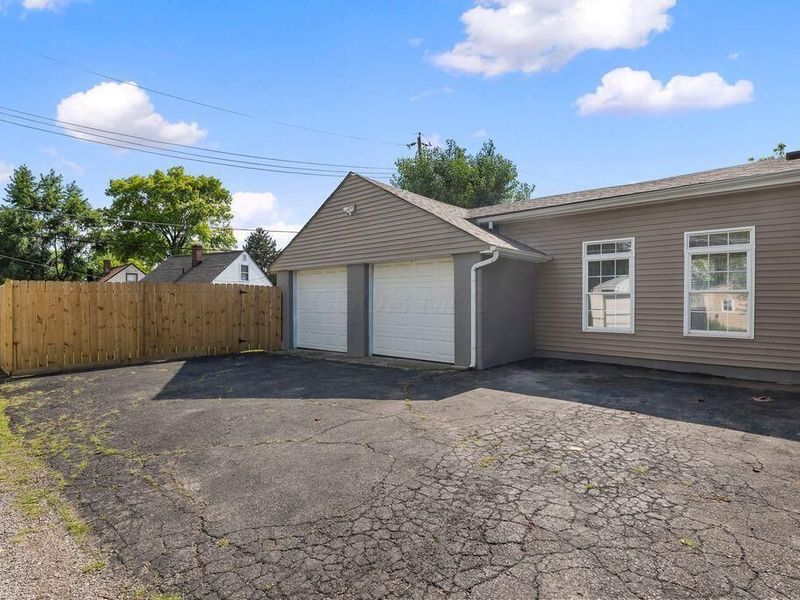 913 Weldon Avenue, Columbus, OH 43224 Photo 33