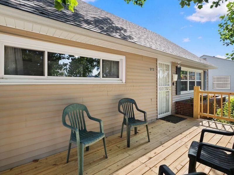 913 Weldon Avenue, Columbus, OH 43224 Photo 5
