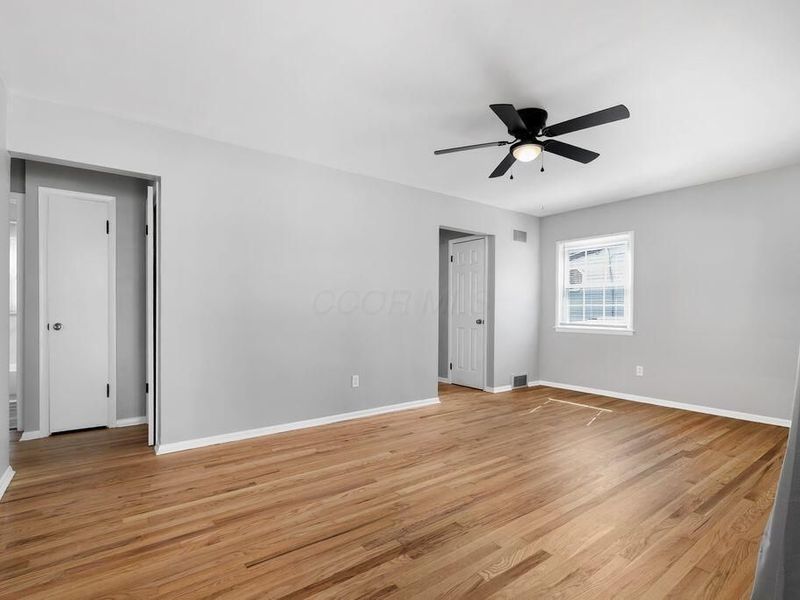 913 Weldon Avenue, Columbus, OH 43224 Photo 6
