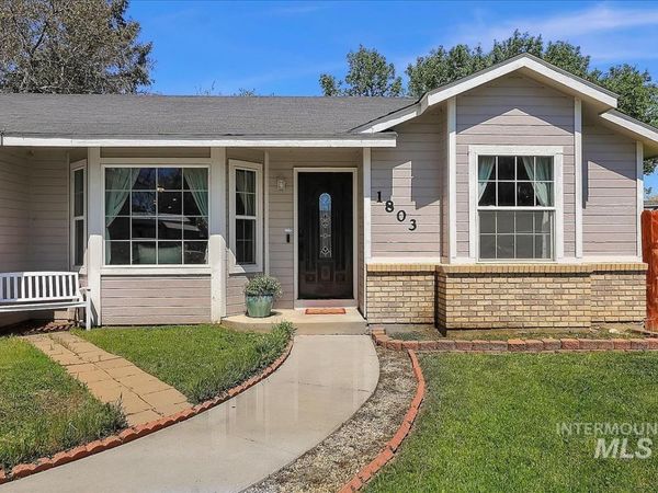 1803 Poplar St, Caldwell, ID 83605